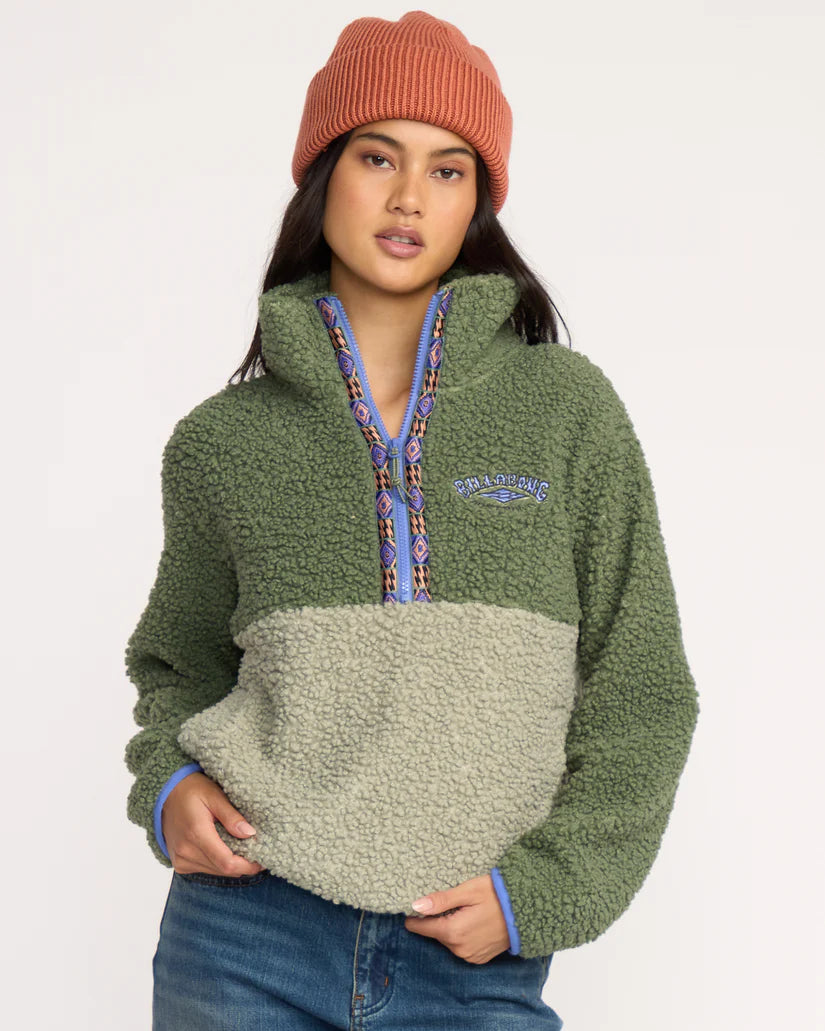 HORIZON MOCK NECK
