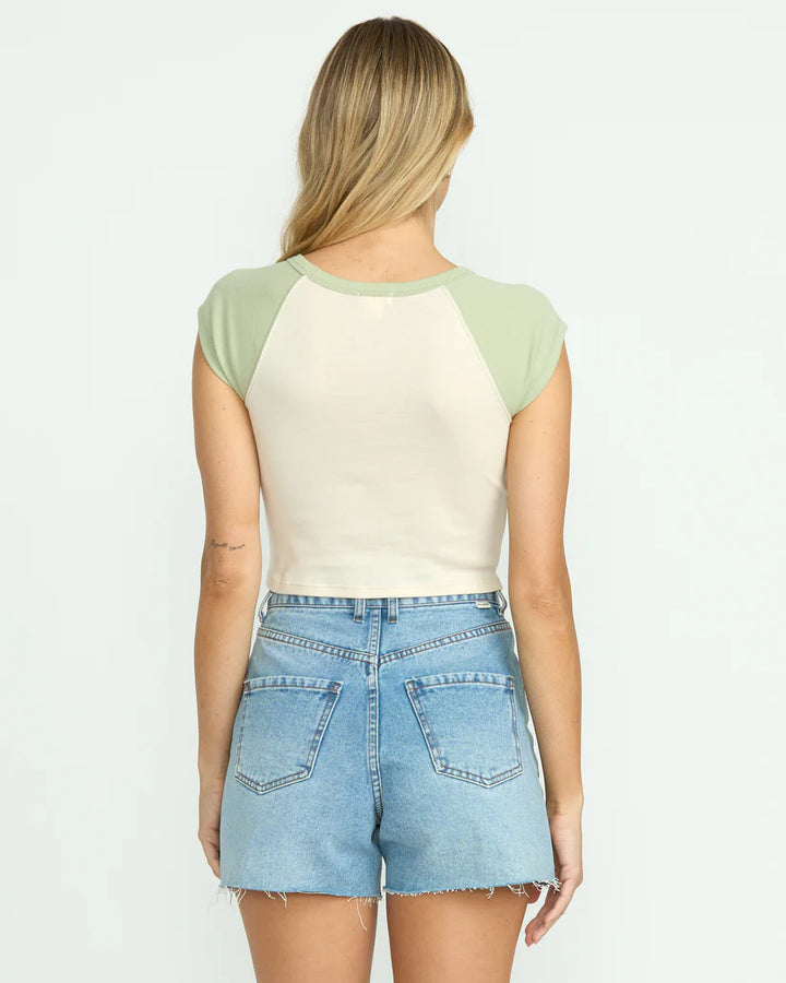 Billabong Paradise Short Sleeve Raglan Tee