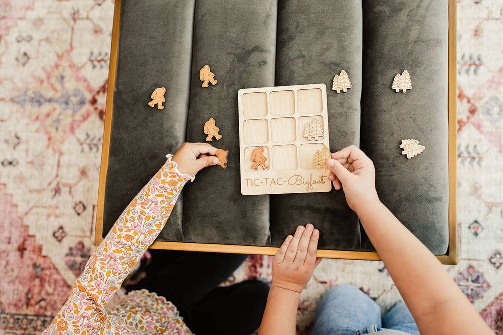 Bigfoot Tic-Tac-Toe Game - Sasquatch Gift - Customizable
